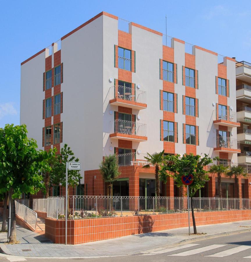Terra Aurea Aparthotel Salou Exterior foto