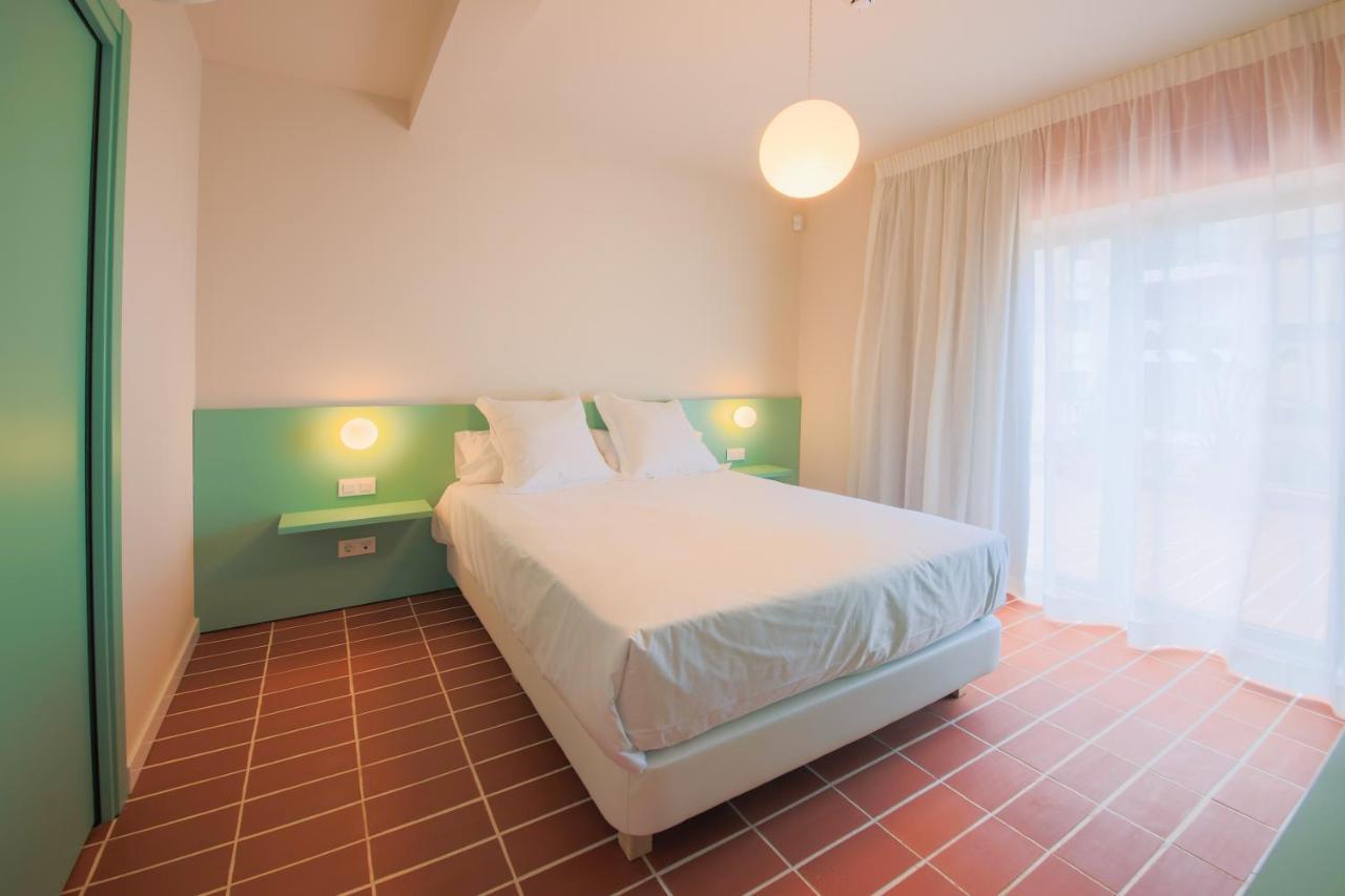 Terra Aurea Aparthotel Salou Exterior foto